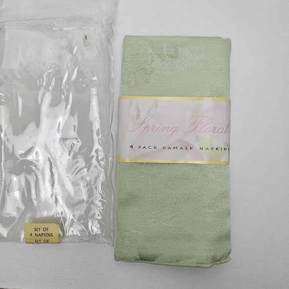 Damask Napkins set of 4 in green - Picture 1 of 4
